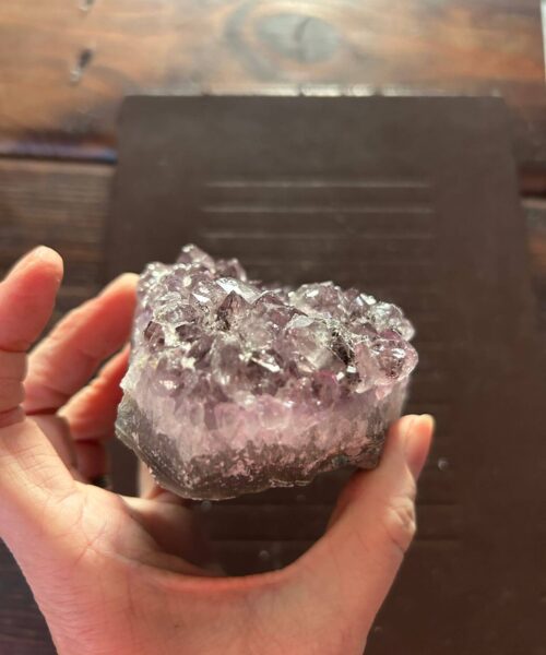 Large Premium High Grade Amethyst Raw Druzy Cluster Piece 34 - 673g L15xW9xD3.5cm - Image 4