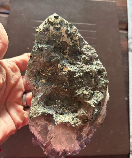 Alternative view of Large Premium High Grade Amethyst Raw Druzy Cluster Piece 34 - 673g L15xW9xD3.5cm