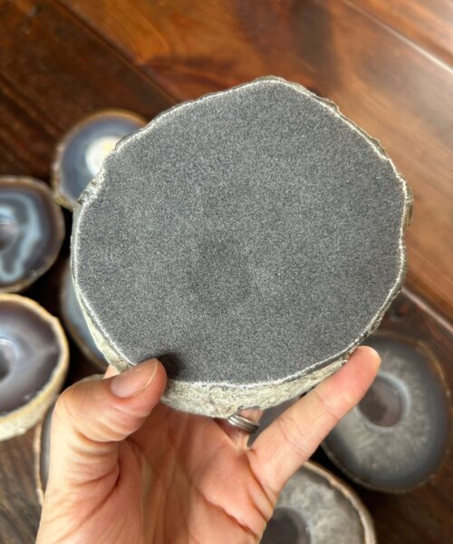 Large Grey - Natural Edge Agate Slice Microcrystalline Quartz Tealight Candle Holder - Image 4