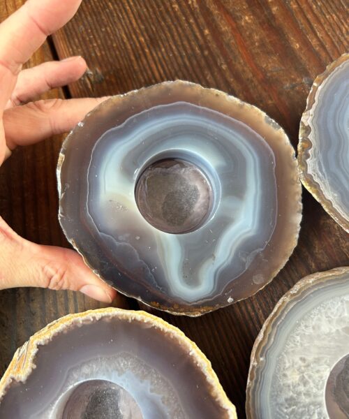 Alternative view of Large Grey - Natural Edge Agate Slice Microcrystalline Quartz Tealight Candle Holder