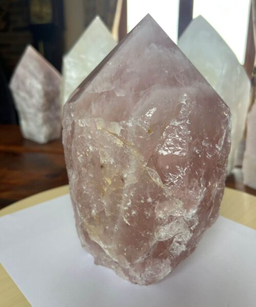 HUGE Extra Large Tall Point 21 Premium Rose Quartz Pink Crystal Quartz 4281g H20.5xW12xD14cm - Image 4