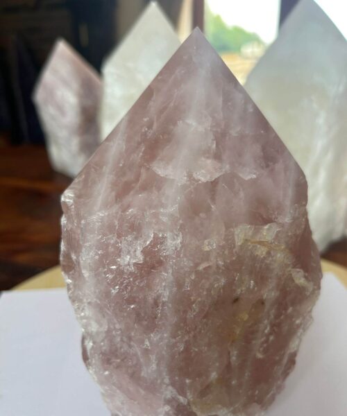 HUGE Extra Large Tall Point 21 Premium Rose Quartz Pink Crystal Quartz 4281g H20.5xW12xD14cm - Image 10