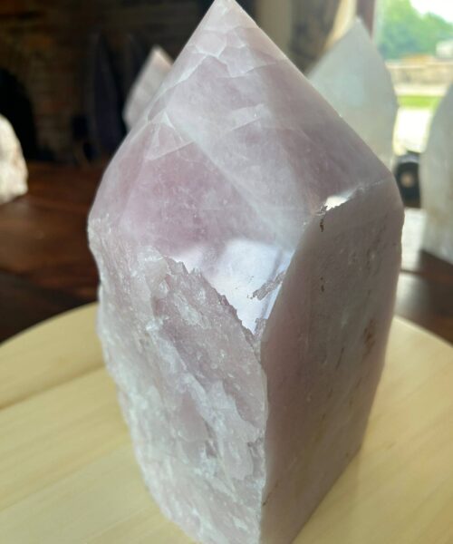 HUGE Extra Large Tall Point 19 Premium Rose Quartz Pink Crystal Quartz 5488g H23xW12xD15cm - Image 5