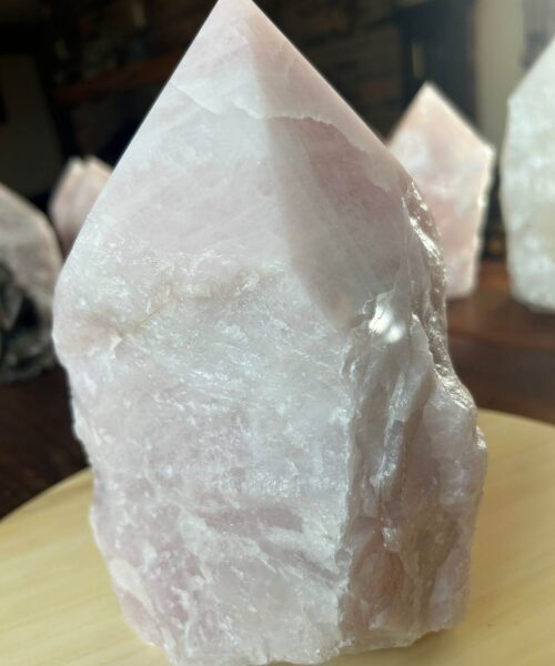 HUGE Extra Large Tall Point 19 Premium Rose Quartz Pink Crystal Quartz 5488g H23xW12xD15cm - Image 9