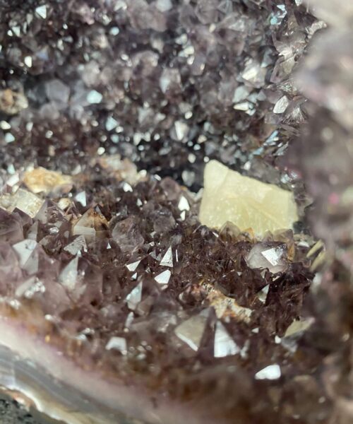Amethyst Crystal Geode 949 Premium Queen Grade 12.74kg H35xW24xD18cm - Image 12