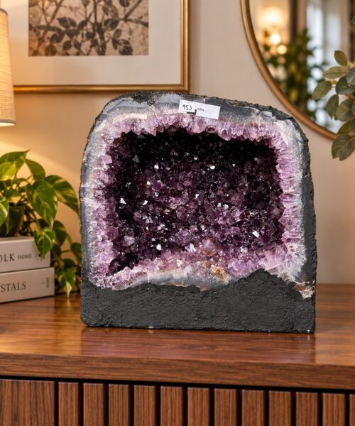 Amethyst Crystal Geode 953 Premium Queen Grade 14.61kg H25xW26xD18cm