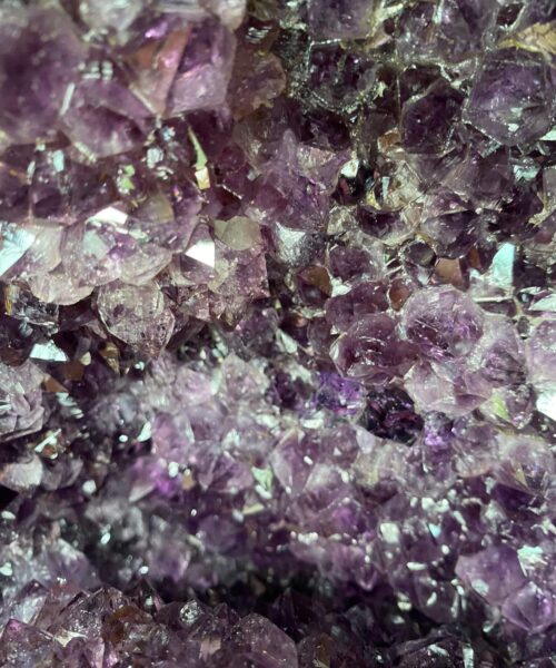 Amethyst Crystal Geode 953 Premium Queen Grade 14.61kg H25xW26xD18cm - Image 11