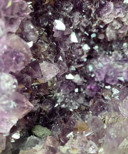 Amethyst Crystal Geode 953 Premium Queen Grade 14.61kg H25xW26xD18cm - Image 12