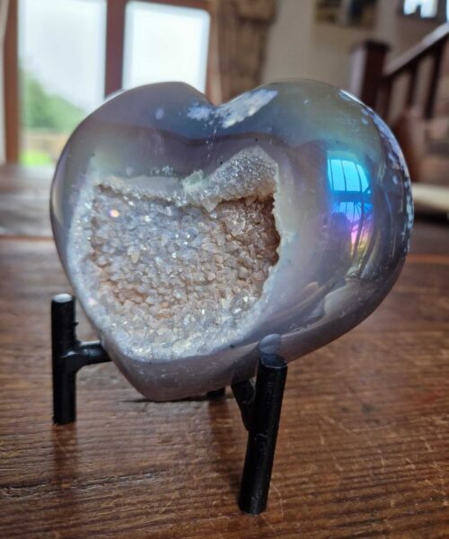 Agate Angel Aura Heart on Stand 20, Aura, Titanium, Cluster, Crystal, Gemstone 471g – H9xW11xD5.5cm - Image 4