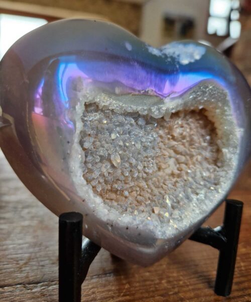 Agate Angel Aura Heart on Stand 20, Aura, Titanium, Cluster, Crystal, Gemstone 471g – H9xW11xD5.5cm - Image 9