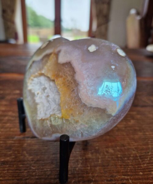 Agate Angel Aura Heart on Stand 21, Aura, Titanium, Cluster, Crystal, Gemstone 757g – H10xW12.5xD7cm - Image 4