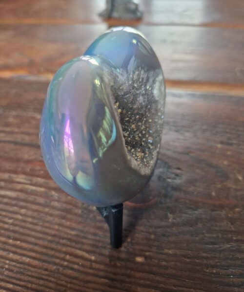 Agate Angel Aura Heart on Stand 23, Aura, Titanium, Cluster, Crystal, Gemstone 448g – H9xW9XD6cm - Image 8