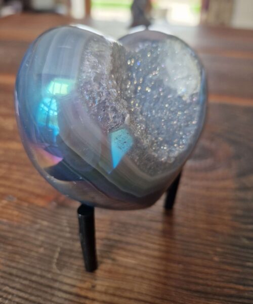 Agate Angel Aura Heart on Stand 24, Aura, Titanium, Cluster, Crystal, Gemstone 529g – H9.5xW9xD7cm - Image 4