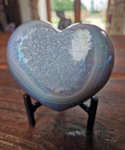Agate Angel Aura Heart on Stand 24, Aura, Titanium, Cluster, Crystal, Gemstone 529g – H9.5xW9xD7cm - Image 9