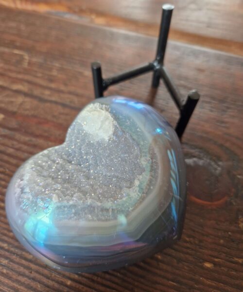 Agate Angel Aura Heart on Stand 24, Aura, Titanium, Cluster, Crystal, Gemstone 529g – H9.5xW9xD7cm - Image 10
