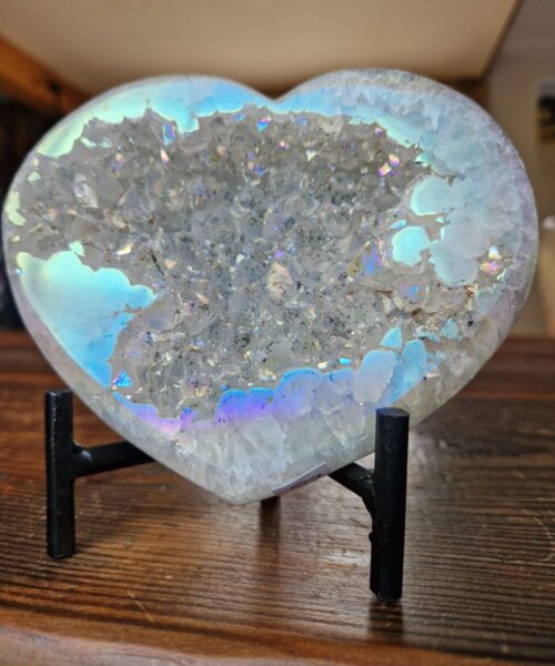 Agate Angel Aura Heart on Stand 25, Aura, Titanium, Cluster, Crystal, Gemstone 806g – H11xW13.5xD7cm