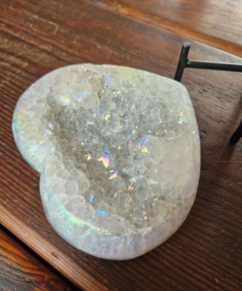Agate Angel Aura Heart on Stand 25, Aura, Titanium, Cluster, Crystal, Gemstone 806g – H11xW13.5xD7cm - Image 10