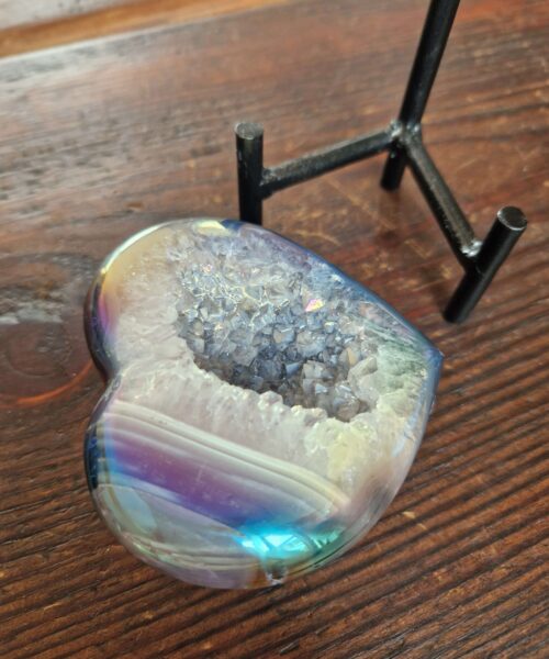 Agate Angel Aura Heart on Stand 26, Aura, Titanium, Cluster, Crystal, Gemstone 285g – H8xW8xD5.5cm - Image 8