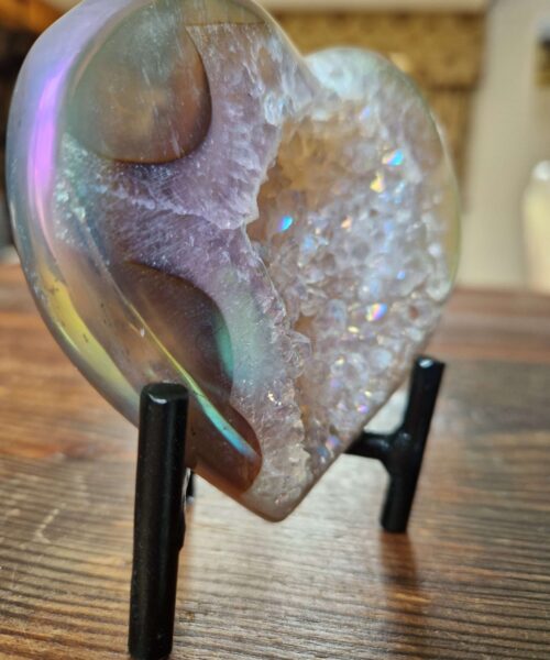 Agate Angel Aura Heart on Stand 27, Aura, Titanium, Cluster, Crystal, Gemstone 419g – H9xW10.5xD5.5cm - Image 4