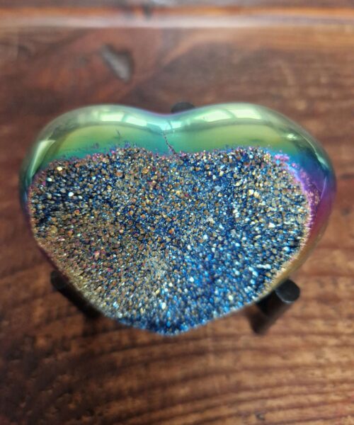 Rainbow Quartz Heart with Stand 32, Aura, Titanium, Cluster, Crystal, Gemstone 277g – H7xW7.5xD6cm - Image 5