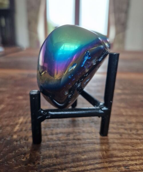 Rainbow Quartz Heart with Stand 32, Aura, Titanium, Cluster, Crystal, Gemstone 277g – H7xW7.5xD6cm - Image 8