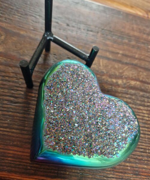Rainbow Quartz Heart with Stand 35, Aura, Titanium, Cluster, Crystal, Gemstone 494g – H9xW9.5xD7.5cm - Image 5