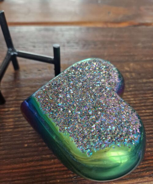 Rainbow Quartz Heart with Stand 35, Aura, Titanium, Cluster, Crystal, Gemstone 494g – H9xW9.5xD7.5cm - Image 6