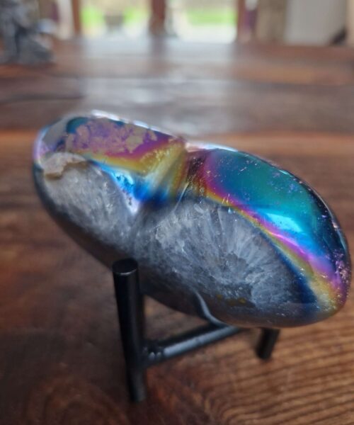 Rainbow Quartz Heart with Stand 38 Aura, Titanium, Cluster, Crystal, Gemstone 448g – H8xW10xD6.5cm - Image 10