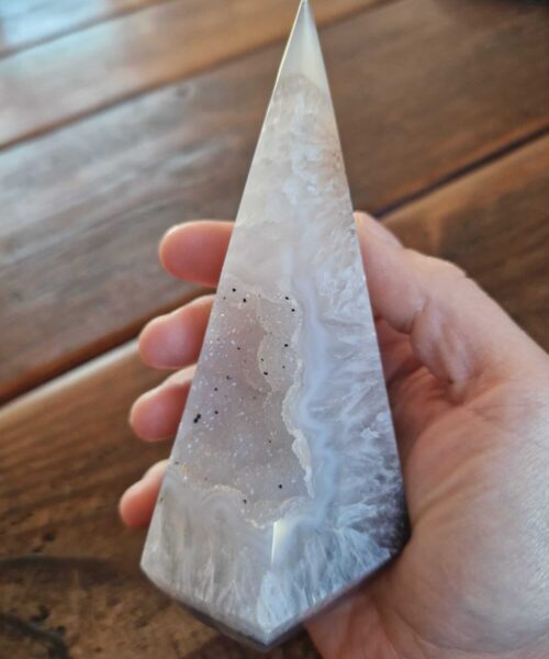 Premium Agate Conic Point 1 Tower Prism - 415g H13xW6.5xD6.5cm - Image 7