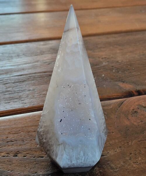Premium Agate Conic Point 1 Tower Prism - 415g H13xW6.5xD6.5cm - Image 9