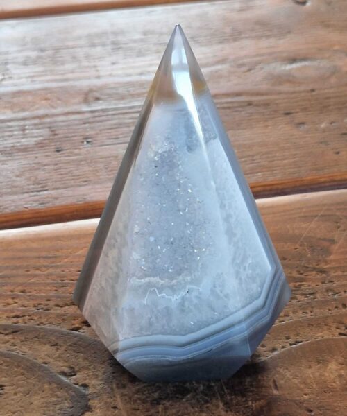 Premium Agate Conic Point 3 Tower Prism - 639g H14xW9xD7.5cm