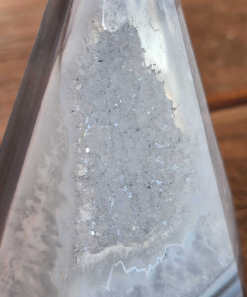 Premium Agate Conic Point 3 Tower Prism - 639g H14xW9xD7.5cm - Image 4