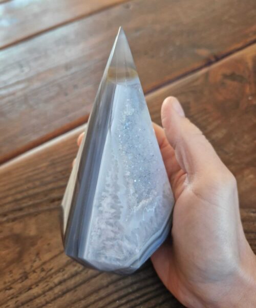 Premium Agate Conic Point 3 Tower Prism - 639g H14xW9xD7.5cm - Image 6