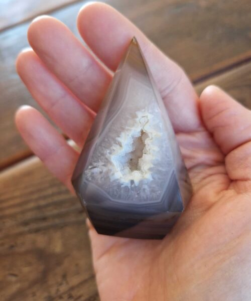 Premium Agate Conic Point 6 Tower Prism - 130g H7.5xW5.5xD4cm - Image 5