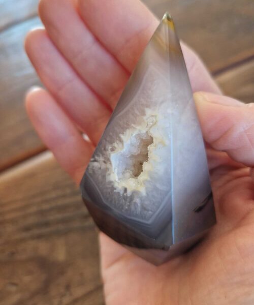 Premium Agate Conic Point 6 Tower Prism - 130g H7.5xW5.5xD4cm - Image 6