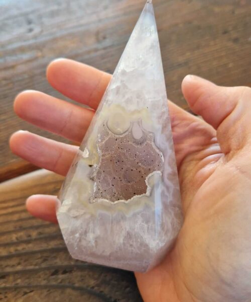 Premium Agate Conic Point 8 Tower Prism - 263g H11xW6.5xD5cm - Image 6