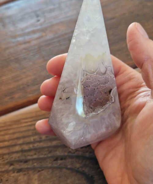 Premium Agate Conic Point 8 Tower Prism - 263g H11xW6.5xD5cm - Image 8
