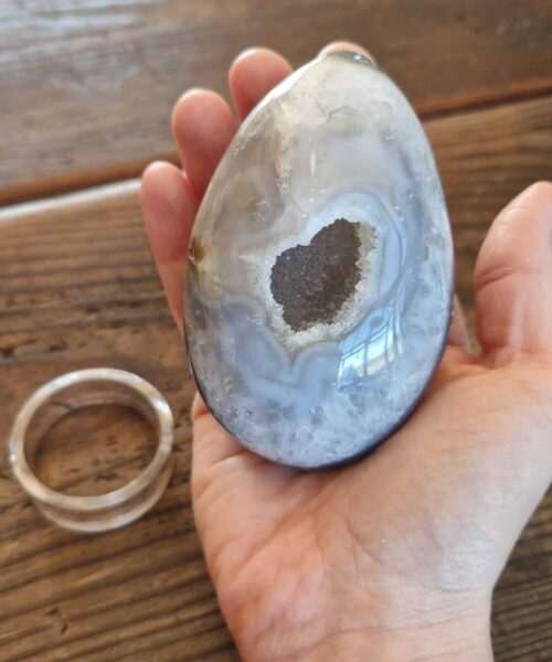 Large Premium Egg 1 High Grade Agate Crystal Geode Aura Egg on Stand 439g - H10xW6xD5.5cm - Image 6