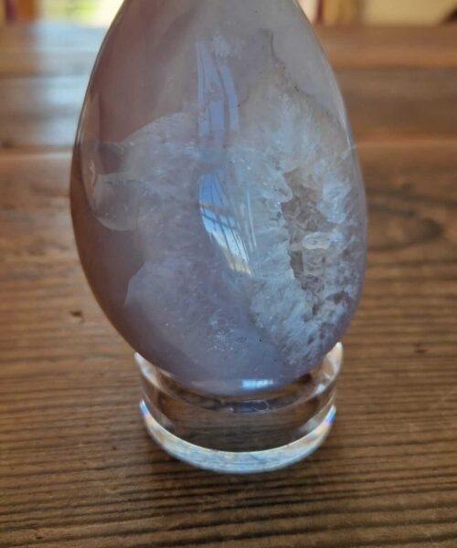 Large Premium Egg 3 High Grade Agate Crystal Geode Aura Egg on Stand 399g - H9xW6xD5cm - Image 2
