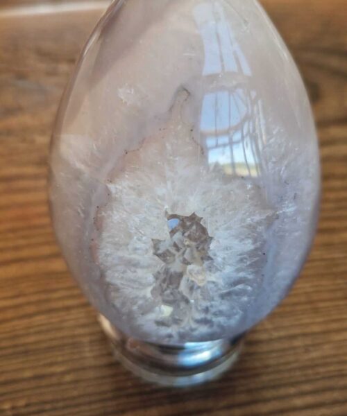 Large Premium Egg 3 High Grade Agate Crystal Geode Aura Egg on Stand 399g - H9xW6xD5cm - Image 4