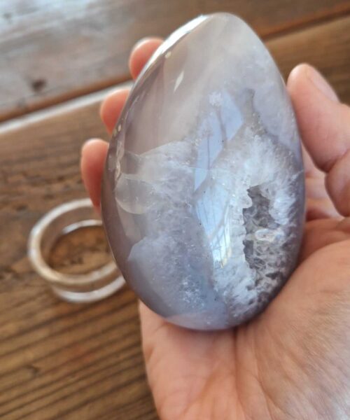 Large Premium Egg 3 High Grade Agate Crystal Geode Aura Egg on Stand 399g - H9xW6xD5cm - Image 6