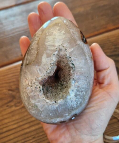 Large Premium Egg 4 High Grade Agate Crystal Geode Aura Egg on Stand 650g - H12xW7xD6cm - Image 5