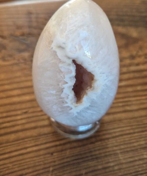 Large Premium Egg 5 High Grade Agate Crystal Geode Aura Egg on Stand 317g - H9.5xW5xD4.5cm - Image 3
