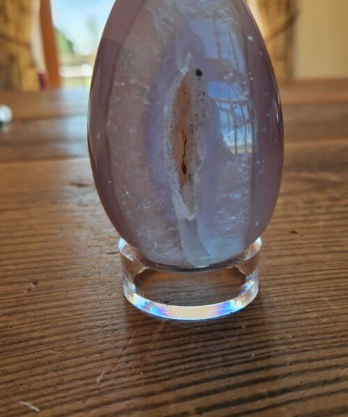 Large Premium Egg 6 High Grade Agate Crystal Geode Aura Egg on Stand 364g - H10xW5.5xD4.5cm