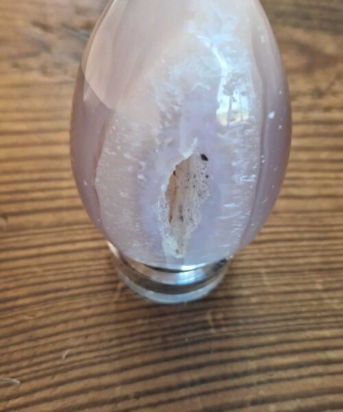 Large Premium Egg 6 High Grade Agate Crystal Geode Aura Egg on Stand 364g - H10xW5.5xD4.5cm - Image 4