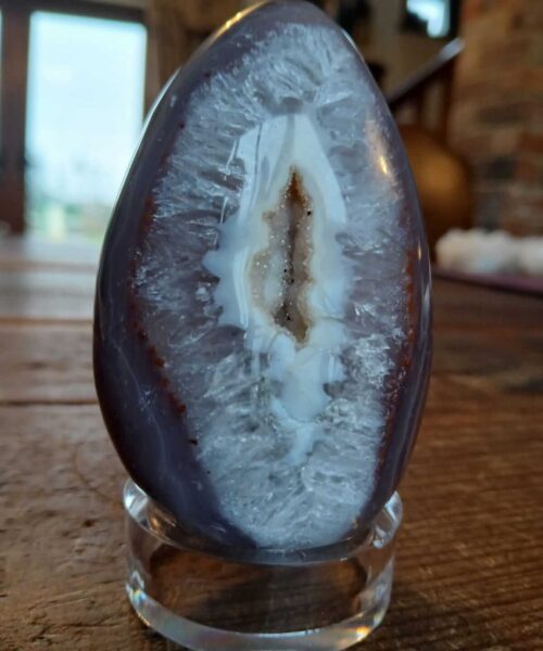 Large Premium Egg 7 High Grade Agate Crystal Geode Aura Egg on Stand 308g - H9xW5xD4.5cm