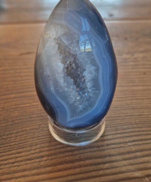 Large Premium Egg 8 High Grade Agate Crystal Geode Aura Egg on Stand 316g - H9.5xW5.5xD5.5cm