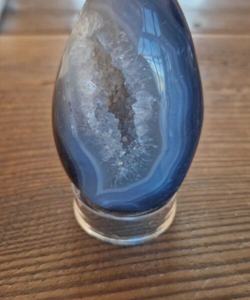 Large Premium Egg 8 High Grade Agate Crystal Geode Aura Egg on Stand 316g - H9.5xW5.5xD5.5cm - Image 3