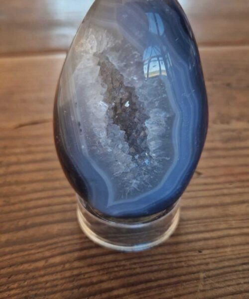 Large Premium Egg 8 High Grade Agate Crystal Geode Aura Egg on Stand 316g - H9.5xW5.5xD5.5cm - Image 4