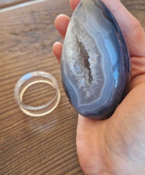 Large Premium Egg 8 High Grade Agate Crystal Geode Aura Egg on Stand 316g - H9.5xW5.5xD5.5cm - Image 6